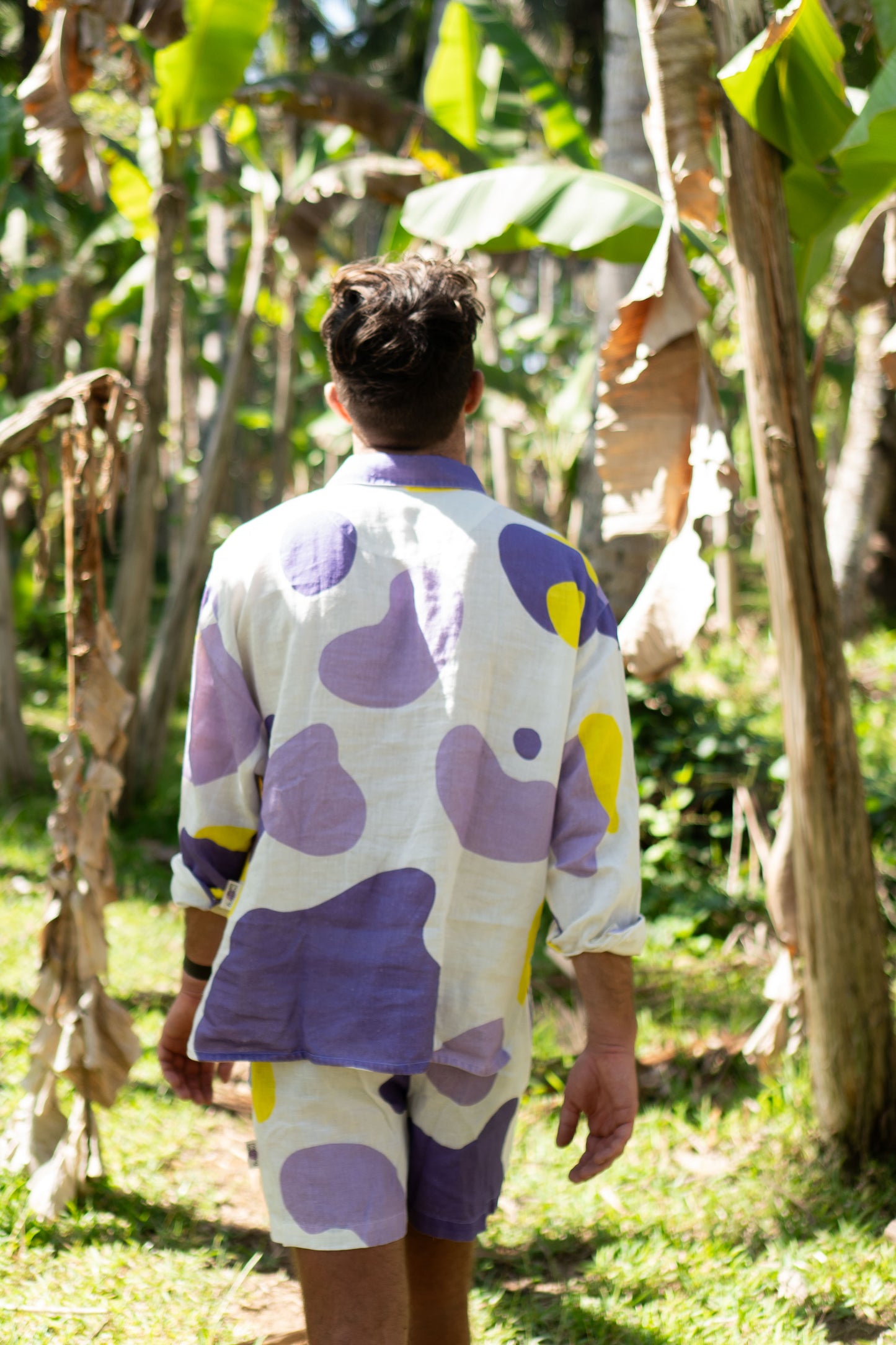Colorful linen shirt and shorts - milky way