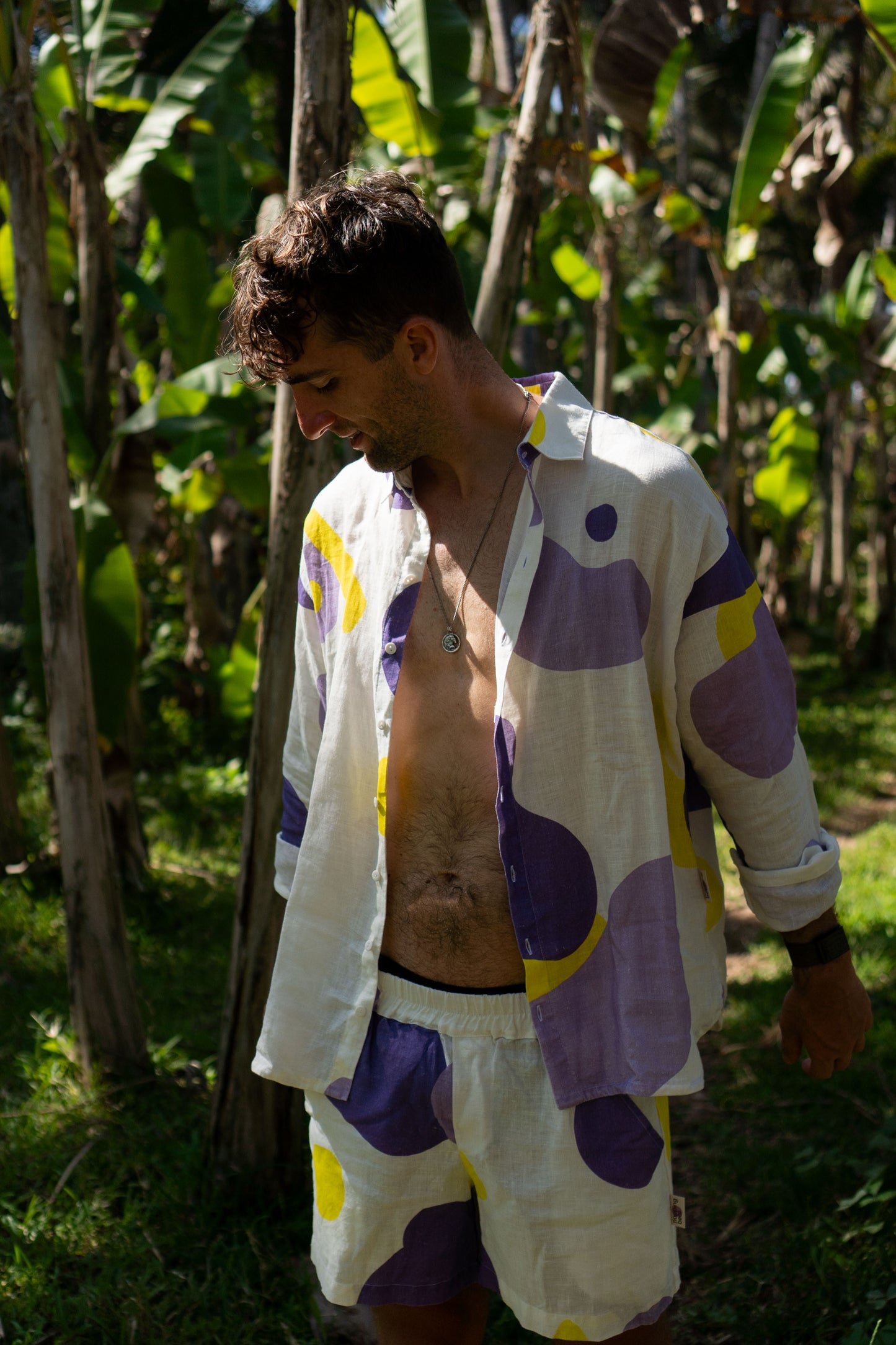Colorful linen shirt and shorts - milky way