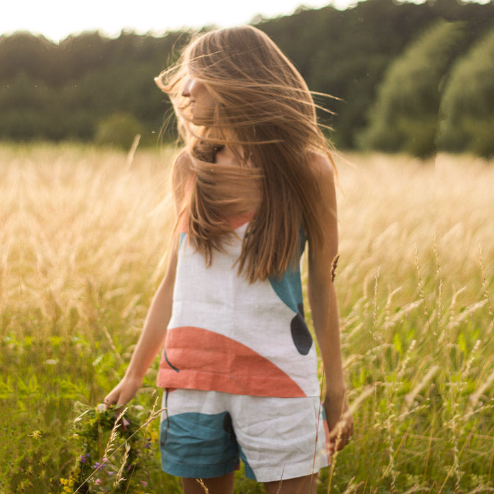 'Earth sleep' linen shorts