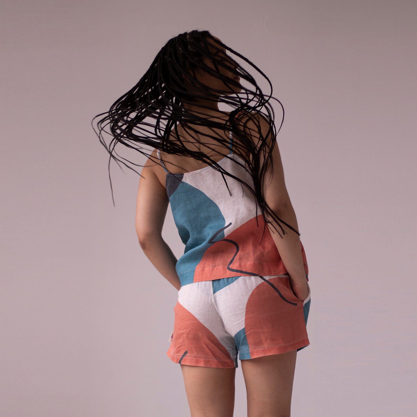 'Earth sleep' linen shorts