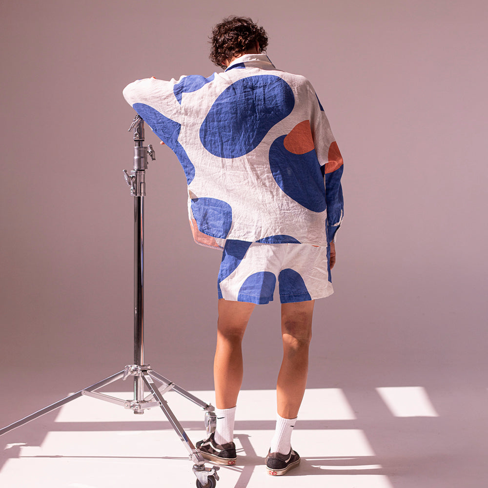 Colorful linen shirt and shorts - ocean