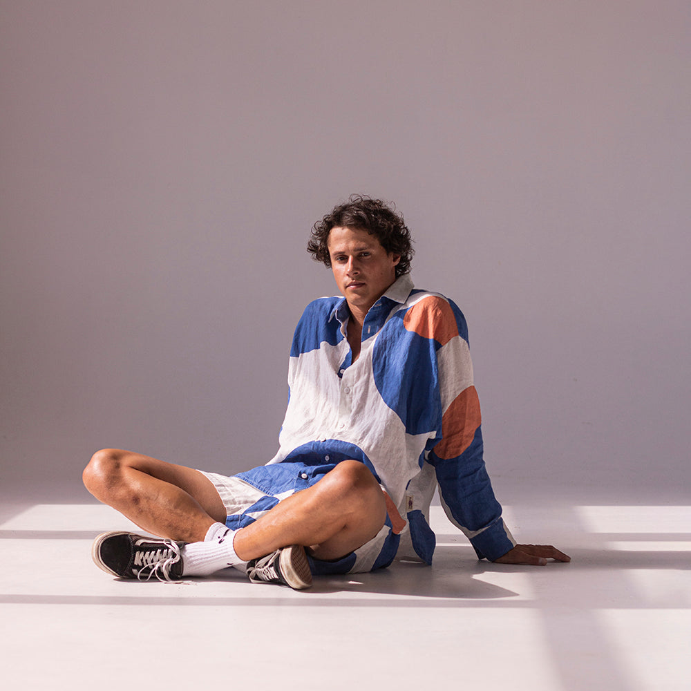 Colorful linen shirt and shorts - ocean