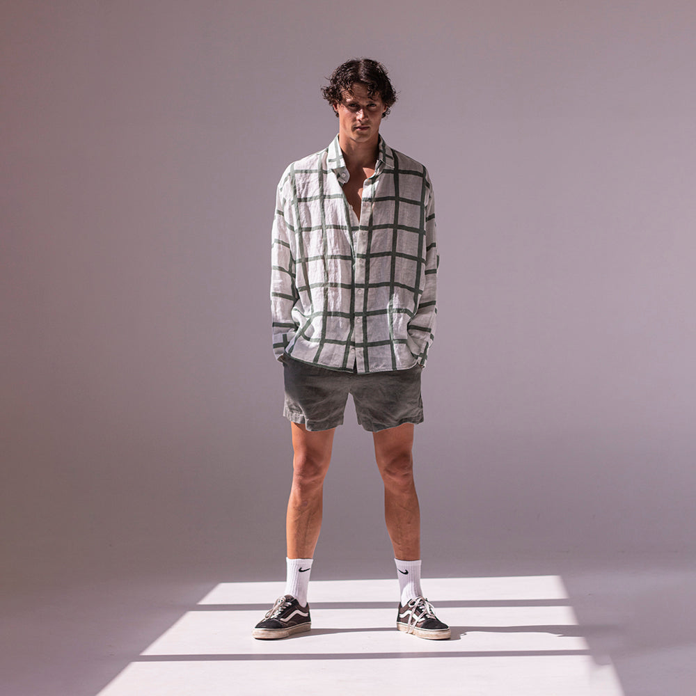 Colorful linen shirt and shorts - greenish