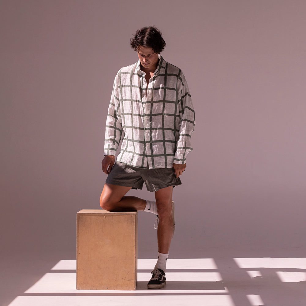 Colorful linen shorts - greenish