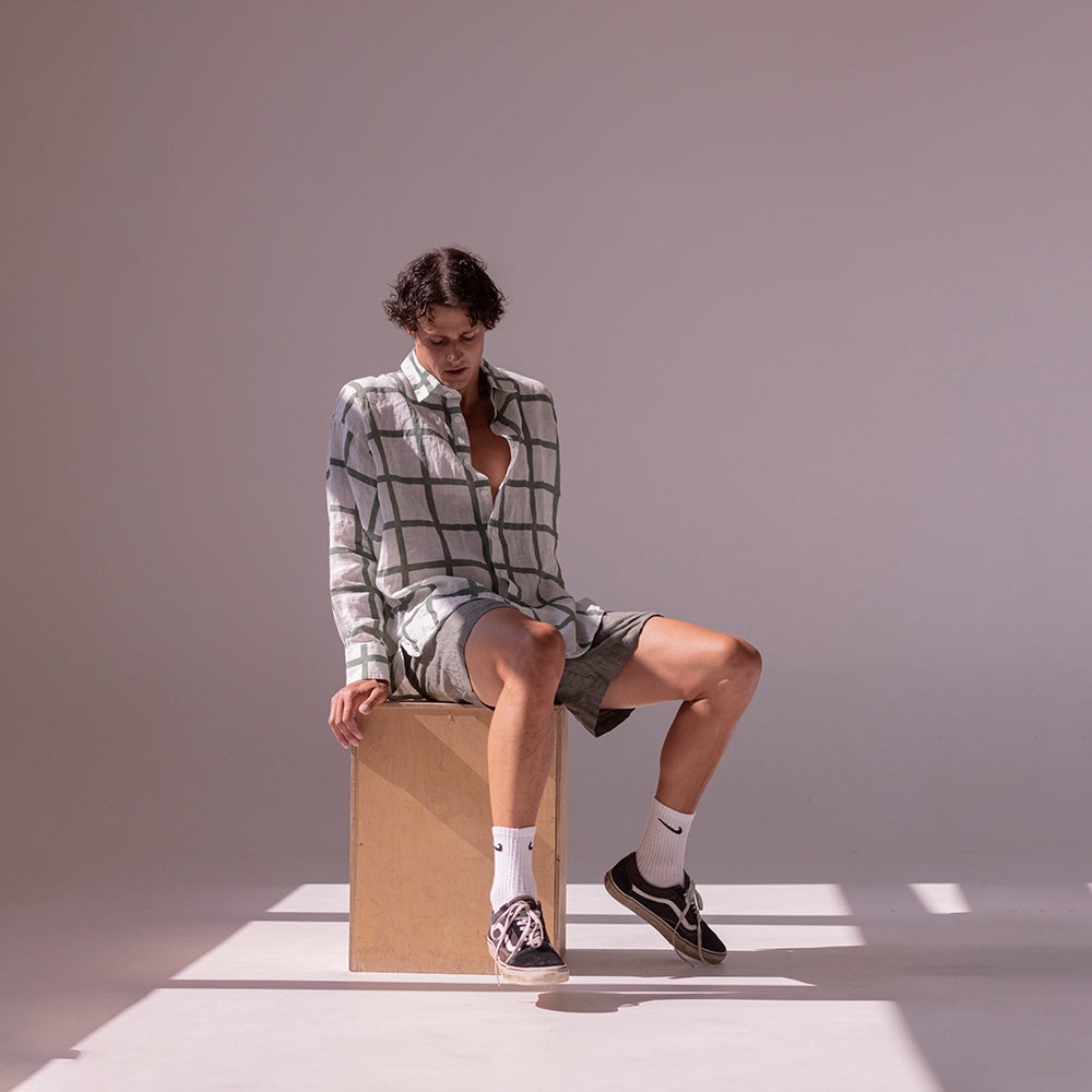 Colorful linen shirt and shorts - greenish